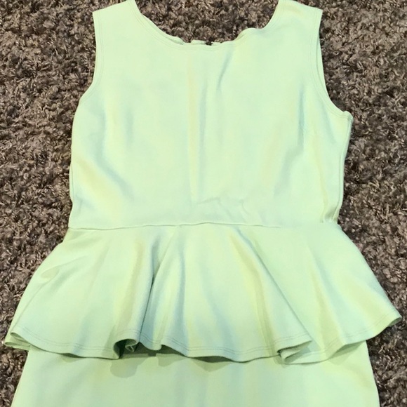Mint green peplum dress - Picture 5 of 6